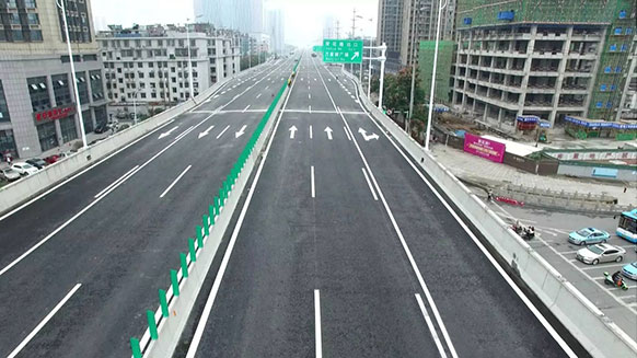 湘江電線電纜助力萬家麗高架橋建設(shè) 湘江電線電纜助力萬家麗高架橋建設(shè)