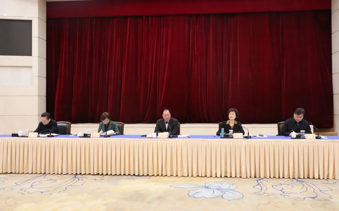 毛偉明省長(zhǎng)出席全省民營(yíng)企業(yè)家座談會(huì)，湘江電纜董事長(zhǎng)侯少斌應(yīng)邀參加