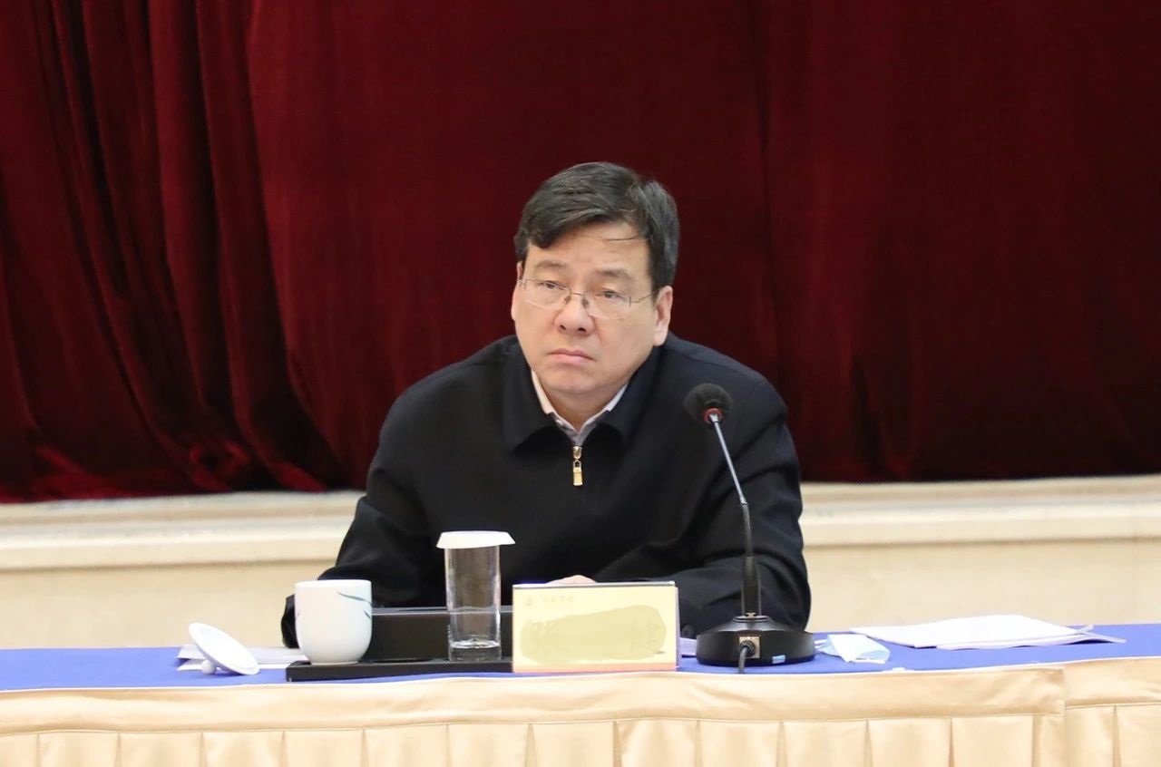 毛偉明省長(zhǎng)出席全省民營(yíng)企業(yè)家座談會(huì)，湘江電纜董事長(zhǎng)侯少斌應(yīng)邀參加