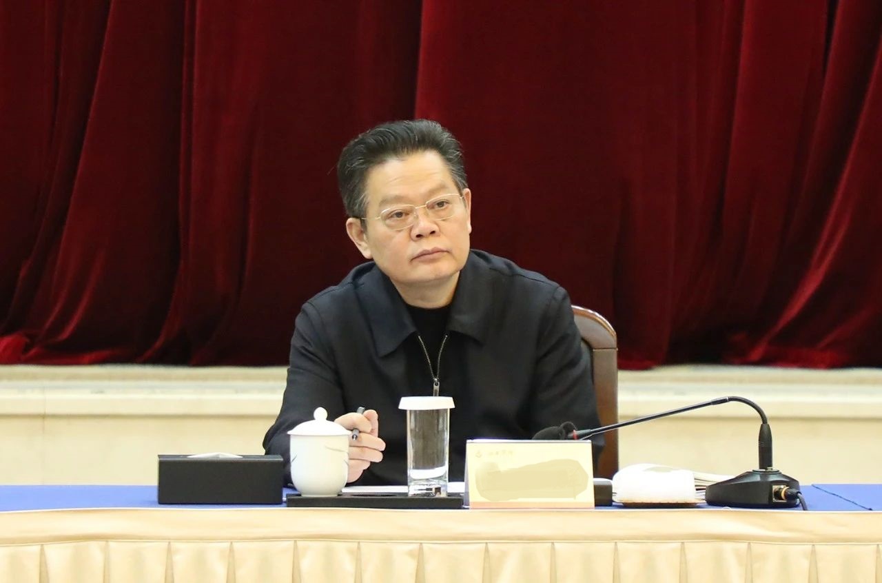 毛偉明省長(zhǎng)出席全省民營(yíng)企業(yè)家座談會(huì)，湘江電纜董事長(zhǎng)侯少斌應(yīng)邀參加